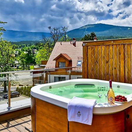 Royal Prestige Collection Z Prywatnym Jacuzzi - Stone Hill Resort Z Basenem I Saunami Szklarska Poręba Eksteriør bilde