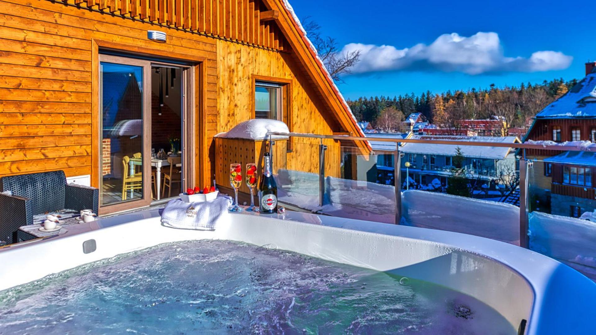 Royal Prestige Collection Z Prywatnym Jacuzzi - Stone Hill Resort Z Basenem I Saunami Szklarska Poręba Eksteriør bilde