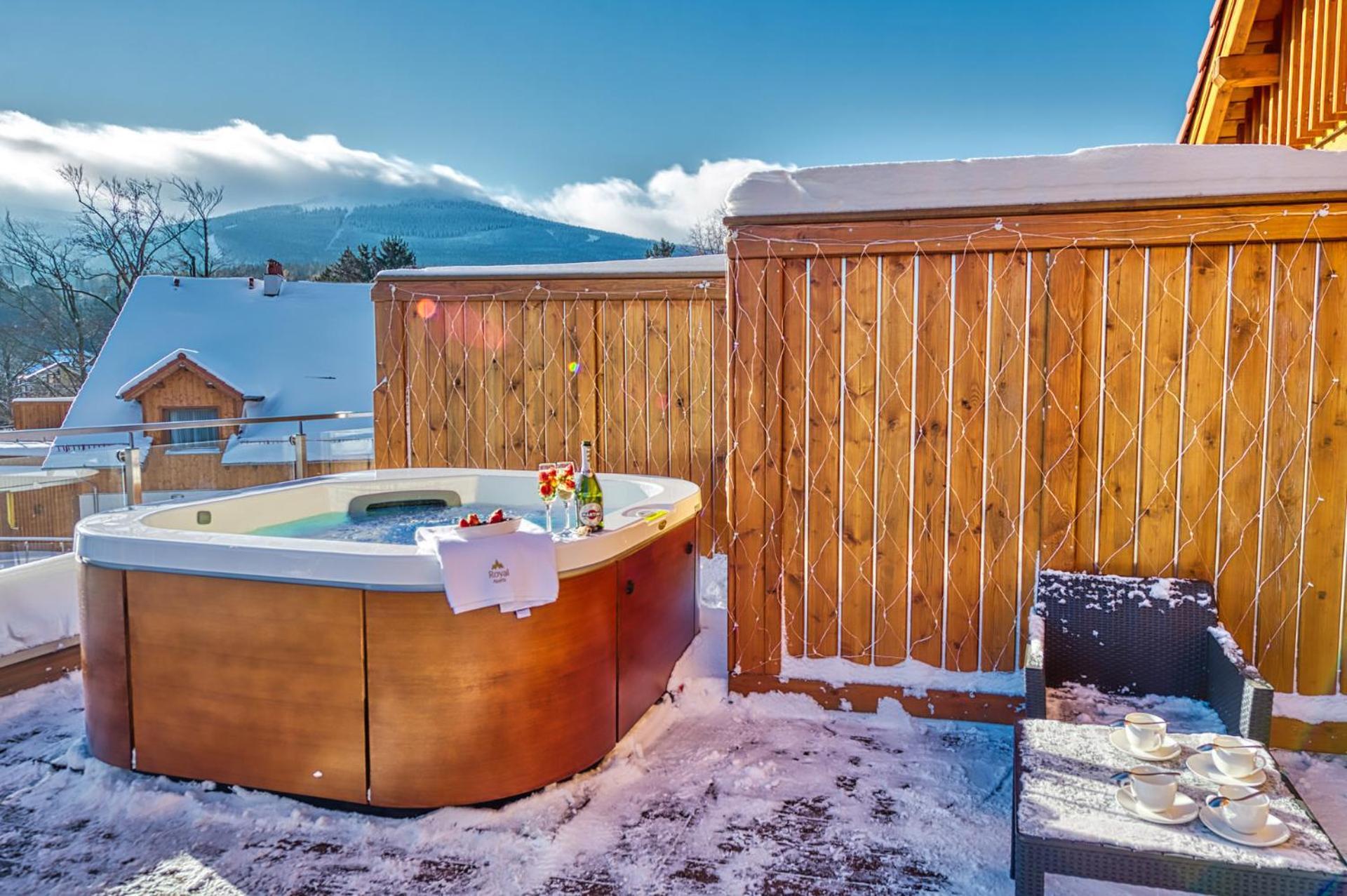 Royal Prestige Collection Z Prywatnym Jacuzzi - Stone Hill Resort Z Basenem I Saunami Szklarska Poręba Eksteriør bilde